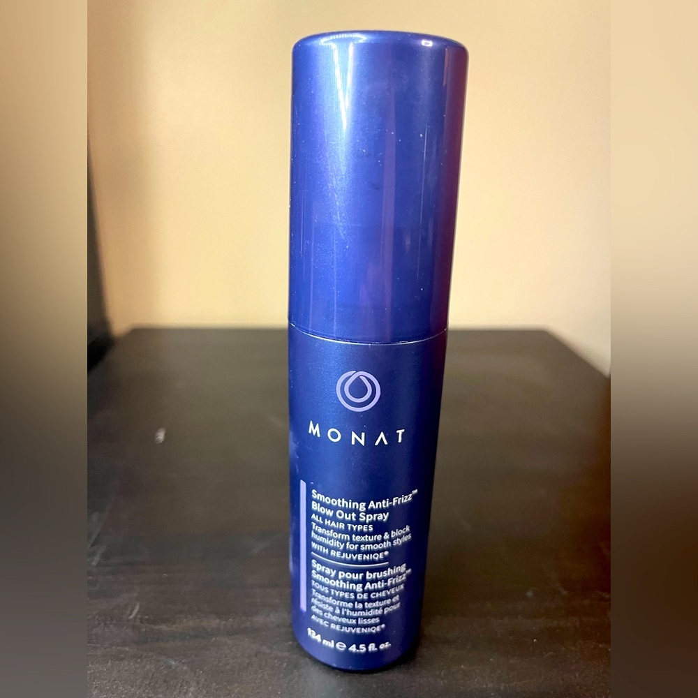 MONAT Smoothing Anti-Frizz Blow Out Spray